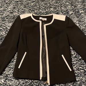 Calvin Klein fitted colorblock jacket. Size 8